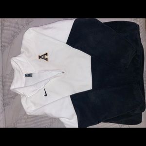 Nike App State pullover